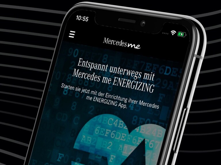 L'application Mercedes-Benz ENERGIZING s'ouvre sur un smartphone et présente les premières étapes de la mise en place.