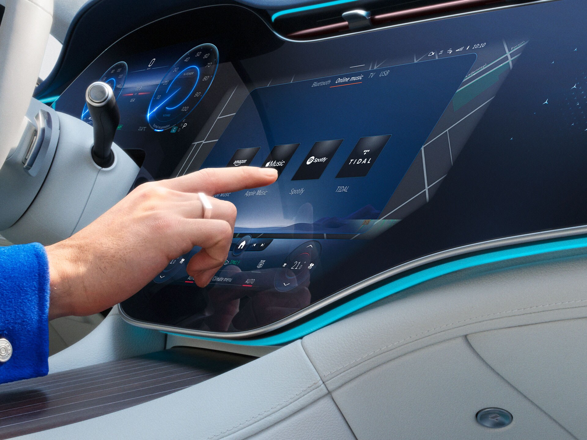 Auf dem Bildschirm des MBUX Multimediasystem in einem Mercedes-Benz werden Digitale Extras ausgewählt.