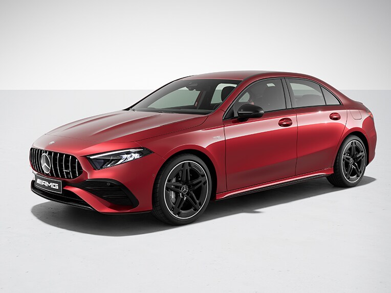 Das Exterieur der Mercedes-AMG A-Klasse Limousine mit AMG Night-Paket.