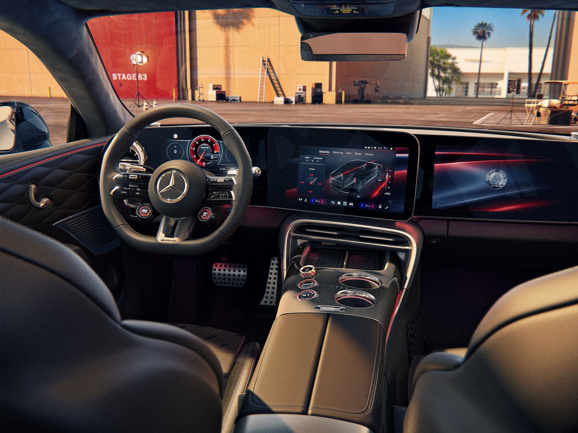 La plancia configurata per il conducente nella nuova Mercedes-AMG GT 53 Coupé.