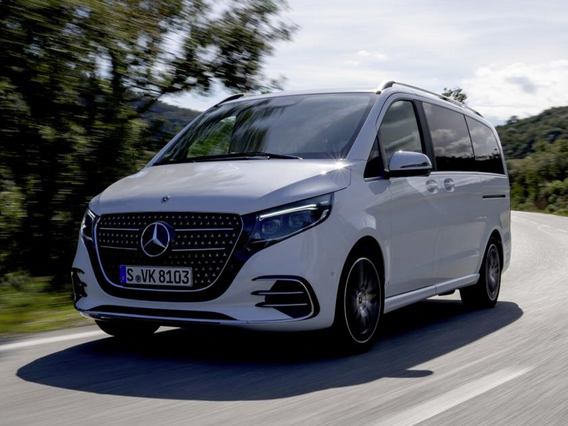 L'extérieur du monospace Mercedes-Benz Classe&nbsp;V.