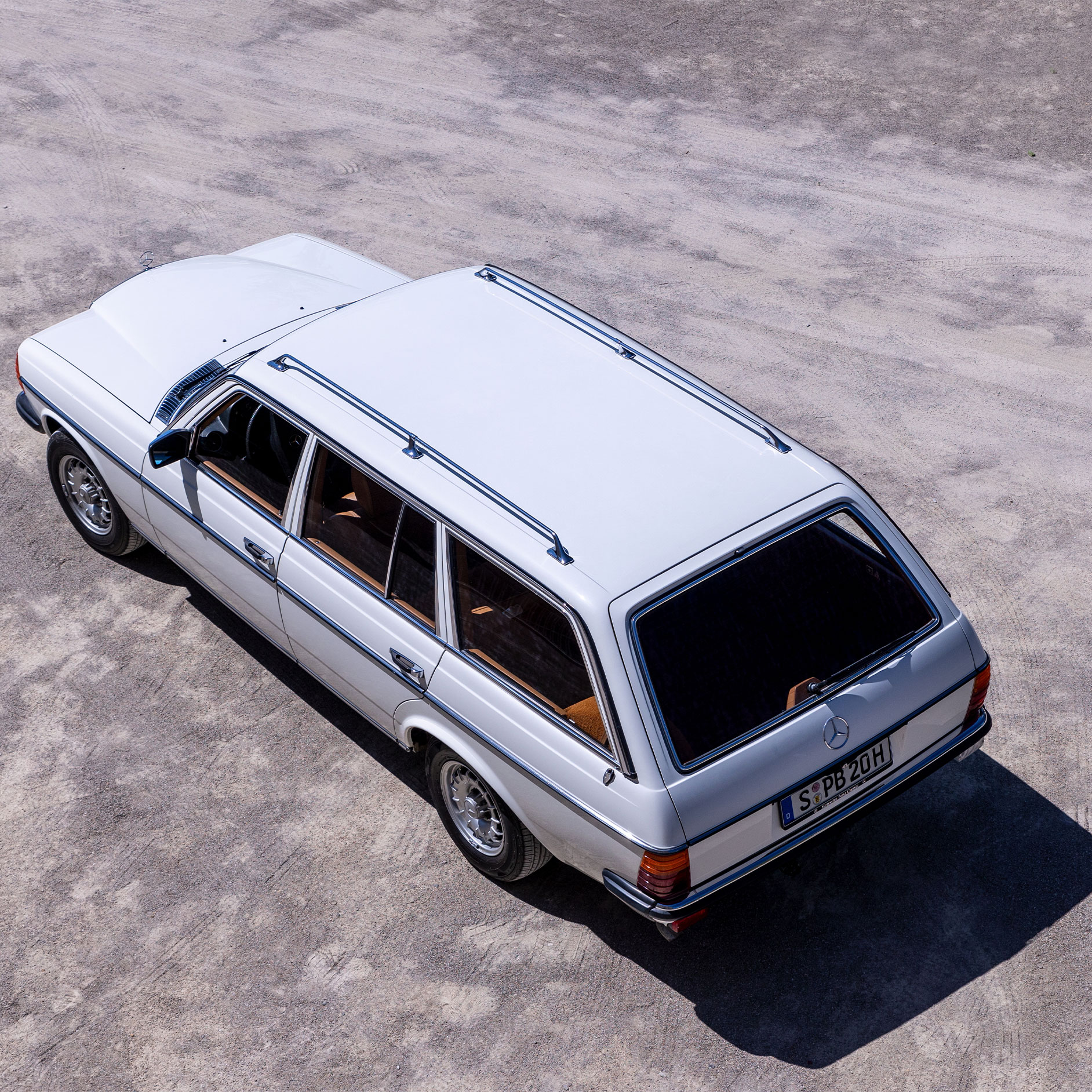Definizione Station-wagon | Station-wagon | Mercedes-Benz Mercedes-Benz S123 vista dall’alto.