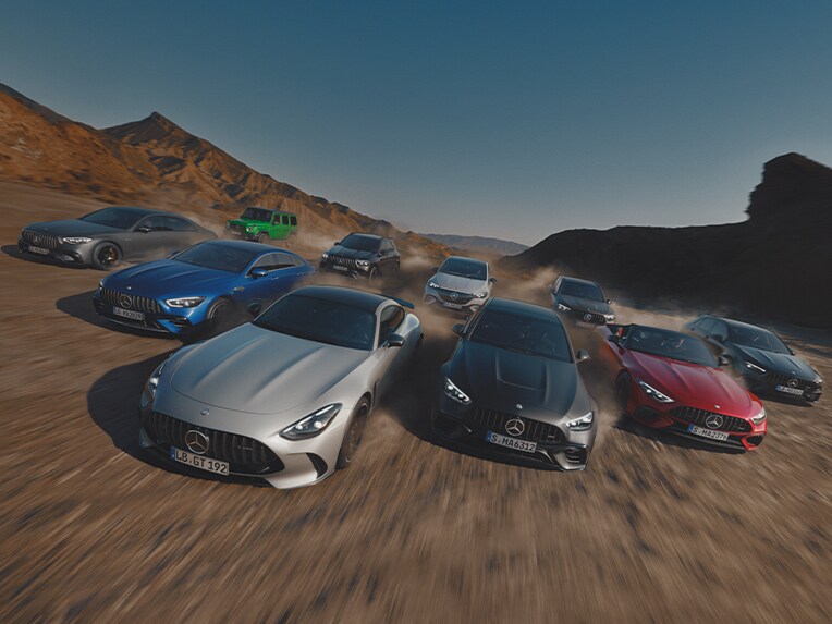 Mehrere Mercedes-AMG Fahrzeuge, die das vielseitige Angebot an Mercedes-AMG Fahrzeugen darstellen.