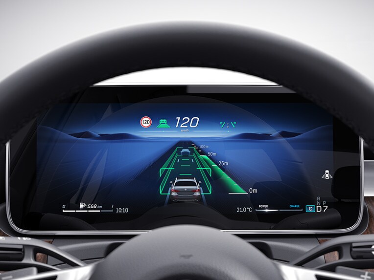 Der Abstands-Assistent DISTRONIC im Mercedes-Benz C-Klasse T-Modell.