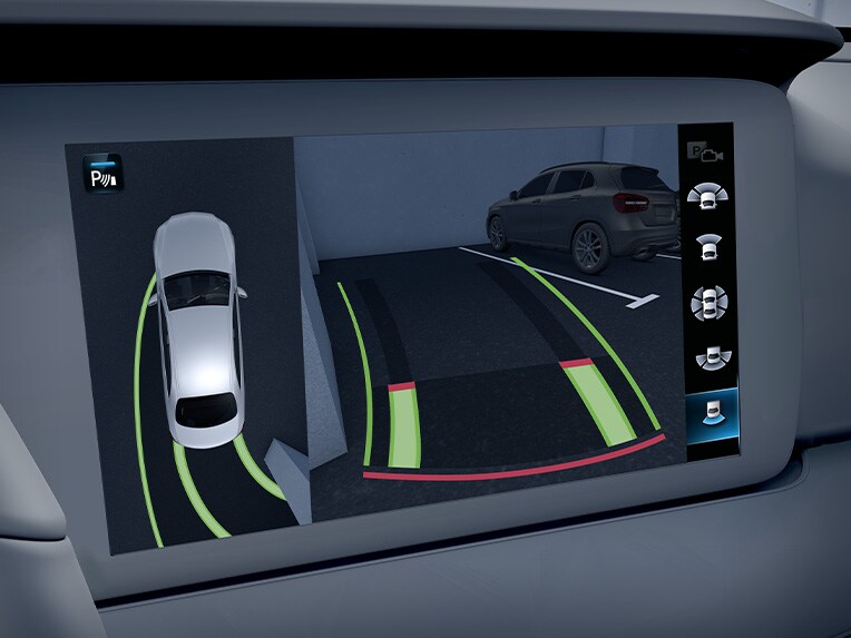 Eine Veranschaulichung des Park-Paket mit 360°-Kamera im Mercedes-Benz C-Klasse T-Modell.