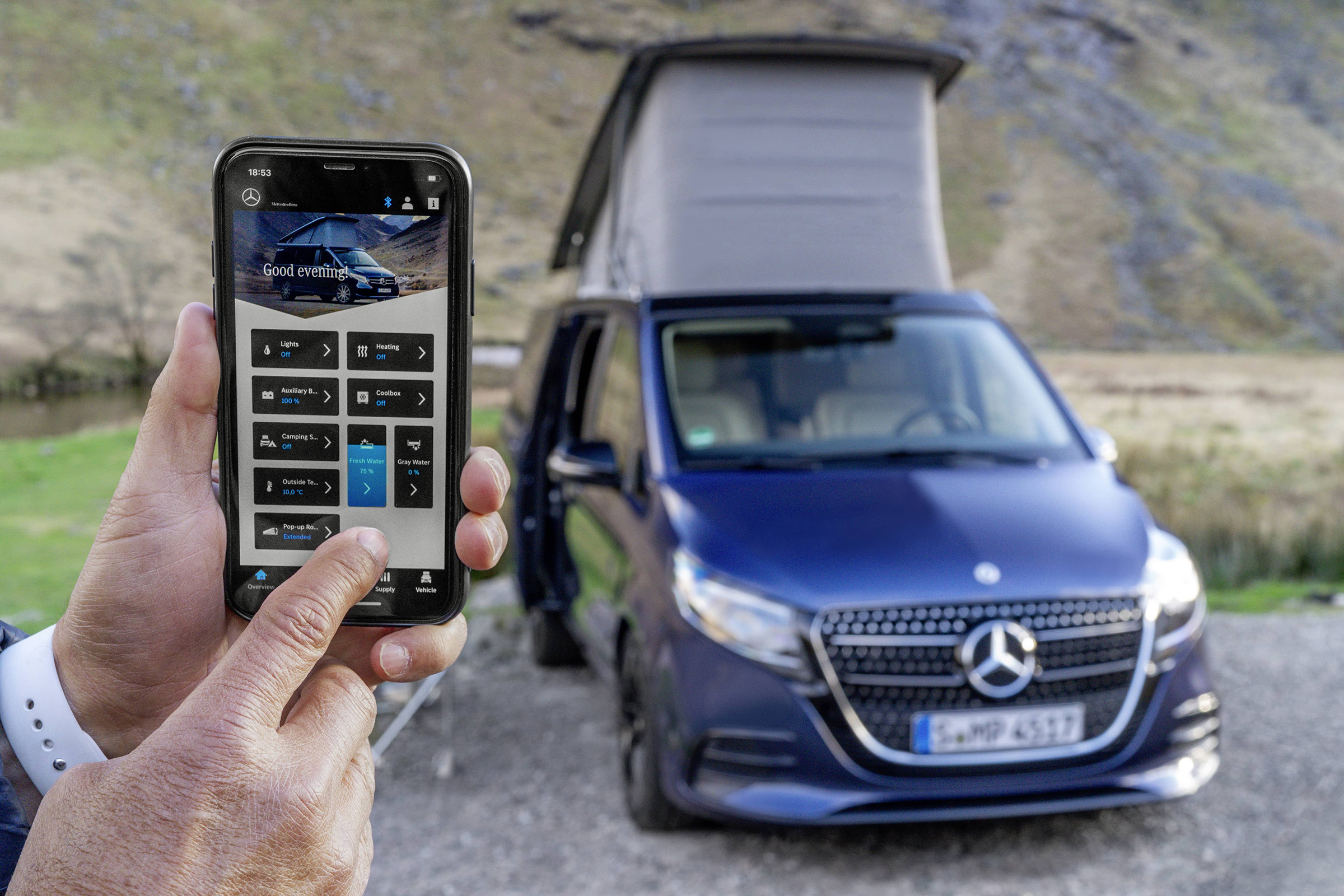 Mercedes-Benz Advanced Control | Marco Polo Welt | Mercedes-Benz Mit Mercedes-Benz Advanced Control (MBAC) können Sie wichtige Funktionen Ihres Wohnmobils wie Heizung, Beleuchtung und das Aufstelldach per Smartphone fernsteuern.