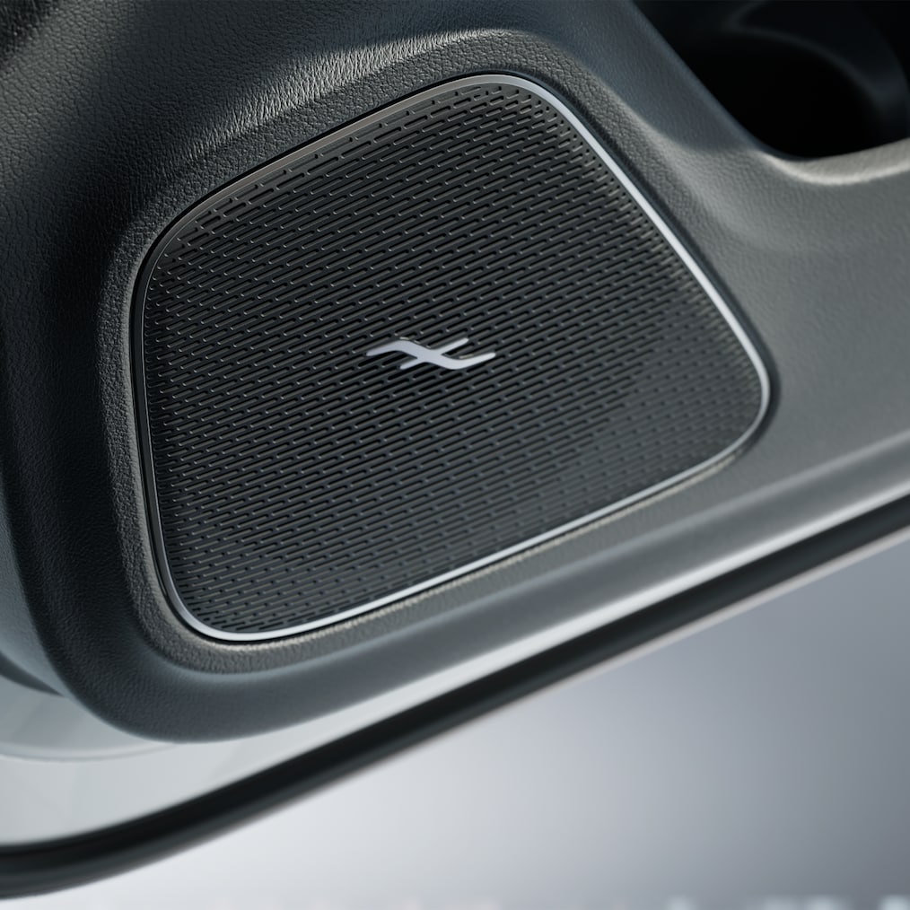 Primo piano di un altoparlante del Surround Sound System Burmester®.