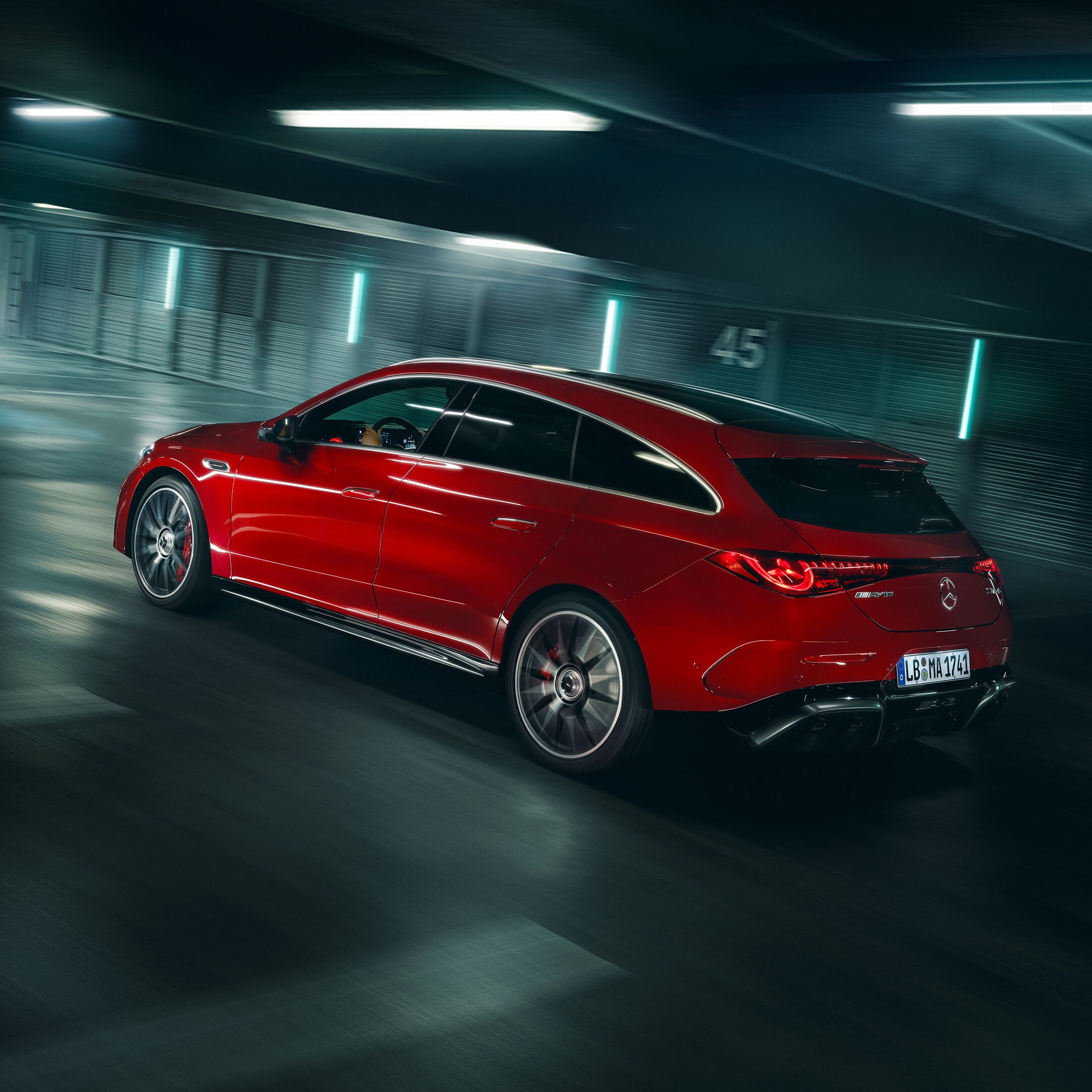 Le prestazioni della nuova Mercedes-AMG CLA 45 4MATIC+ Shooting Brake electric.