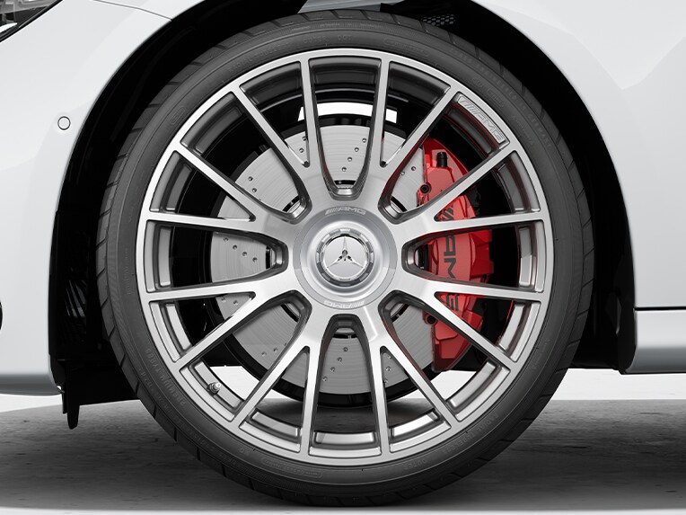 Pacchetto AMG DYNAMIC PLUS della Mercedes-AMG Classe E Station-wagon.