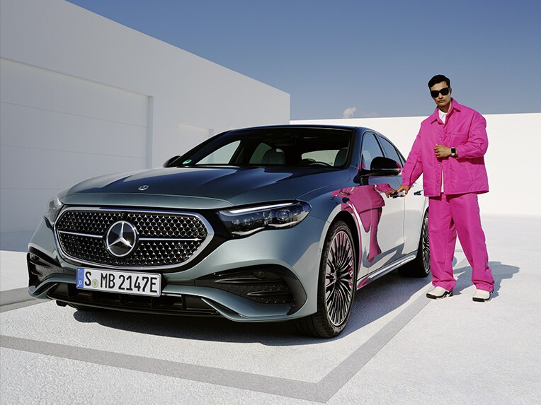 La chiave digitale del veicolo della Mercedes-Benz Classe E Berlina.