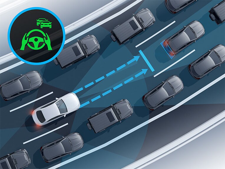 Il sistema di assistenza allo sterzo attivo nella Mercedes-Benz EQB.