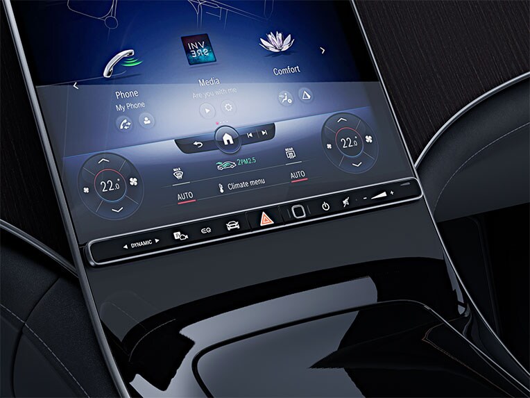 DYNAMIC SELECT dans la berline EQE.