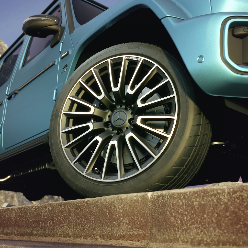 Gros plan sur une jante forgée AMG à branches en Y sur une Mercedes-AMG G&nbsp;63 (RG4).