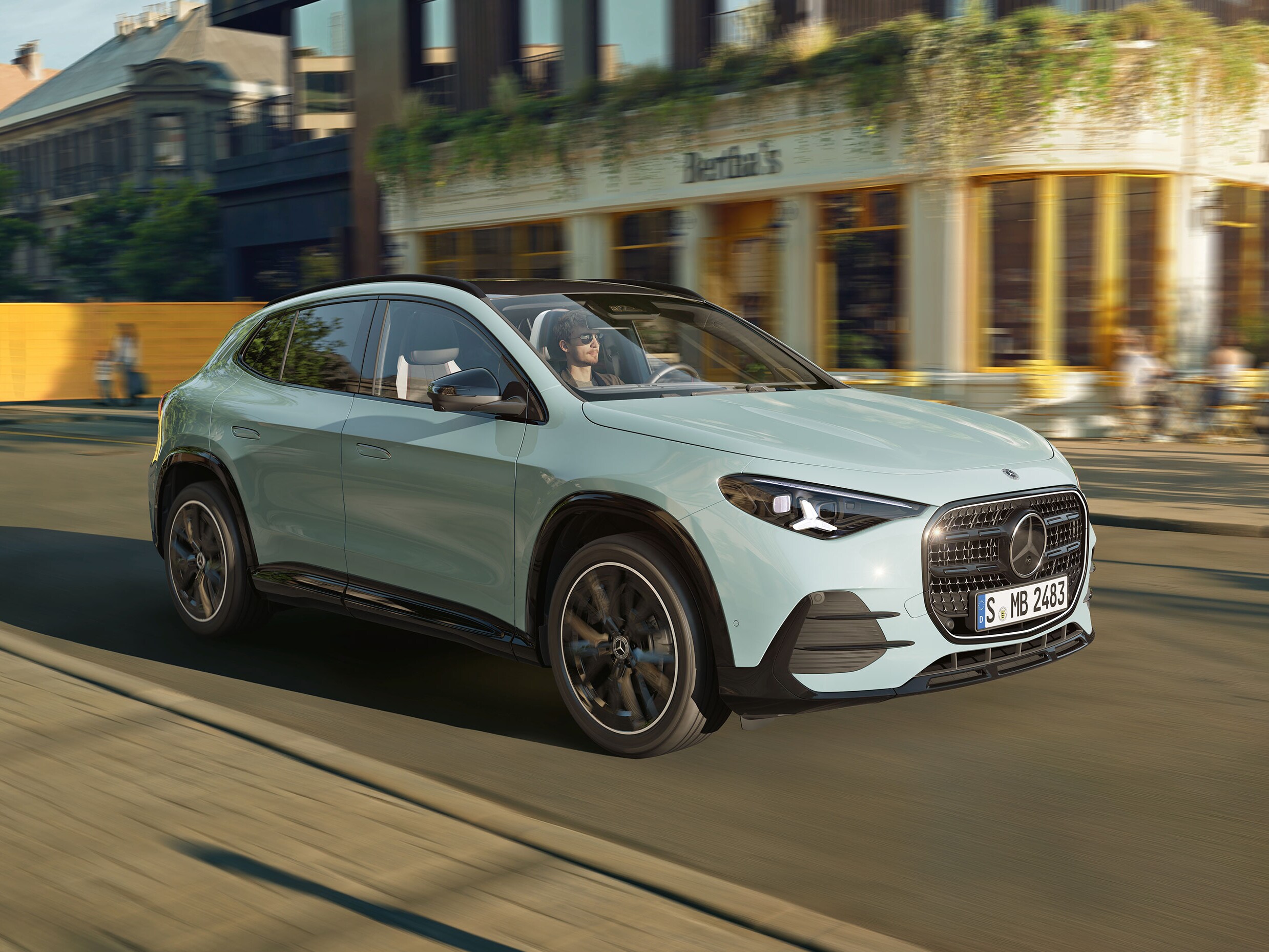 La version AMG Line Plus du tout nouveau GLA Mercedes-Benz.