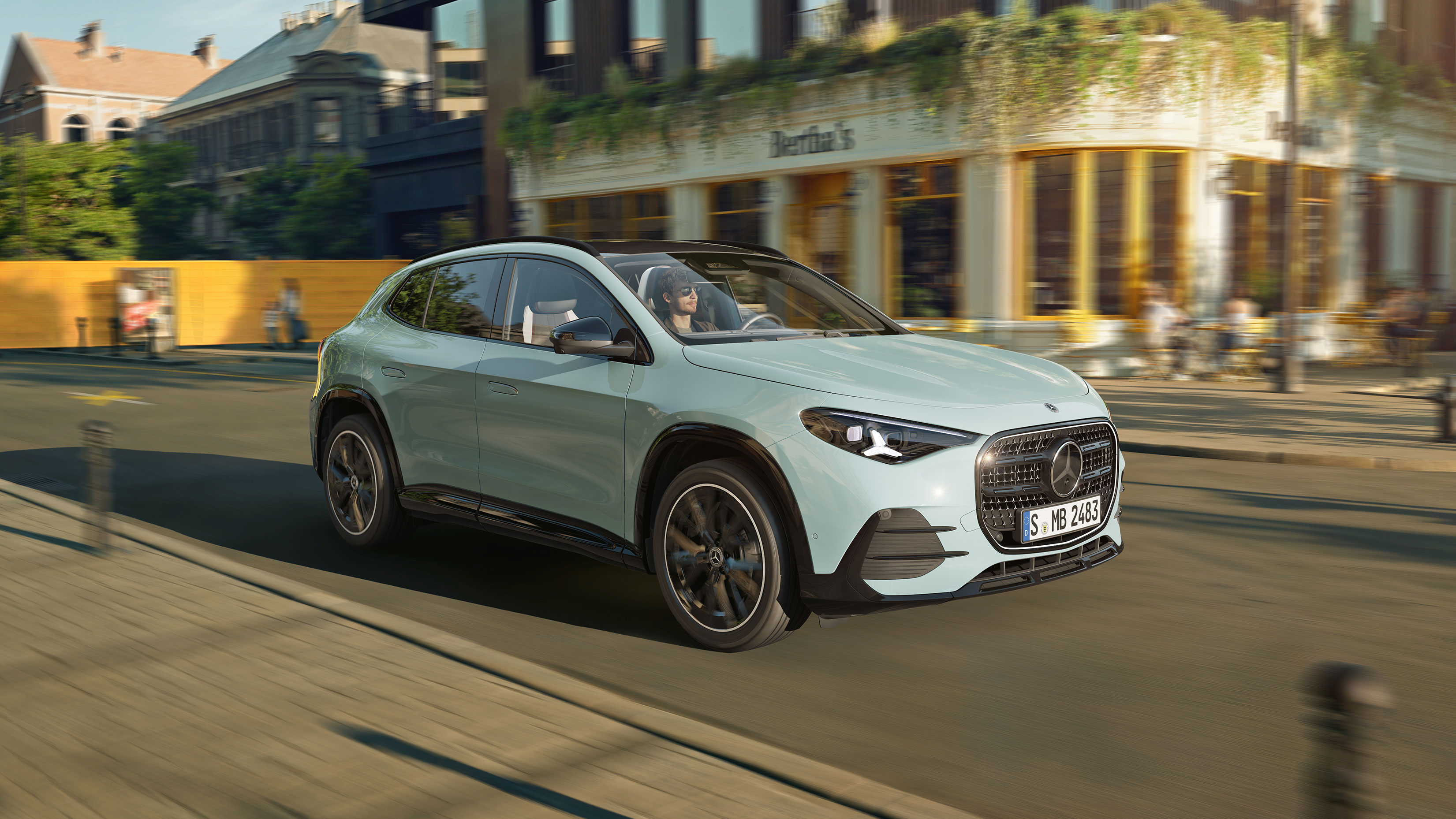 AMG Line Plus | GLA | Mercedes-Benz L'allestimento AMG Line Plus della nuova GLA di Mercedes-Benz.