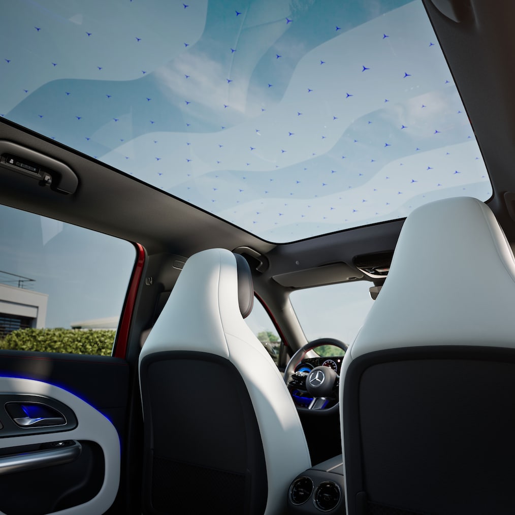 Le toit panoramique SKY CONTROL du GLB de Mercedes-Benz.