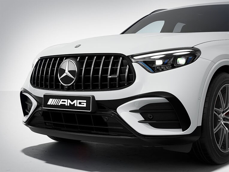 La Mercedes-AMG GLC avec Pack Nuit AMG.