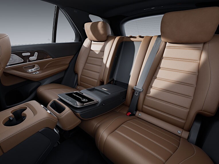 Der Fond im Mercedes-Benz GLE mit Fond-Komfort-Paket Plus.