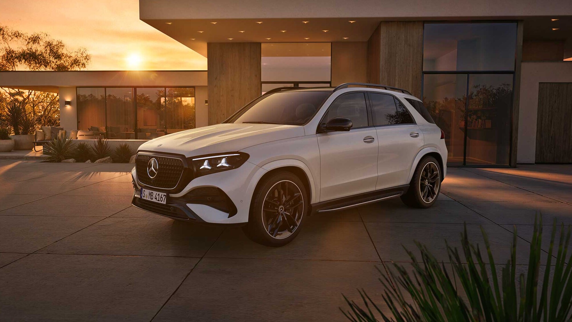 L'esterno della nuova Mercedes-Benz GLE.