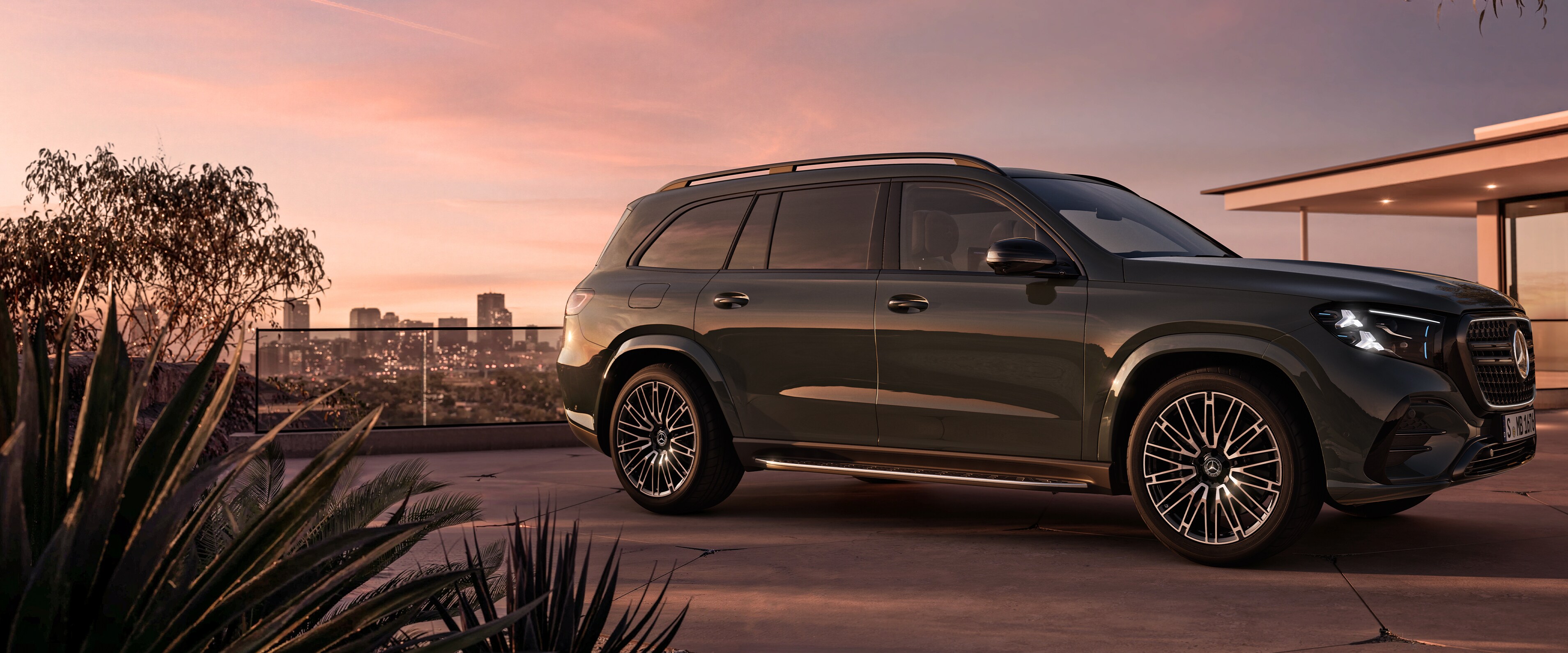 La nuova Mercedes-Benz GLS in Standard Leasing.