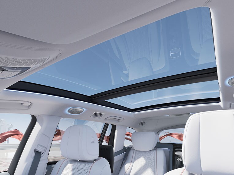 Le toit ouvrant panoramique de la Mercedes-Maybach GLS.