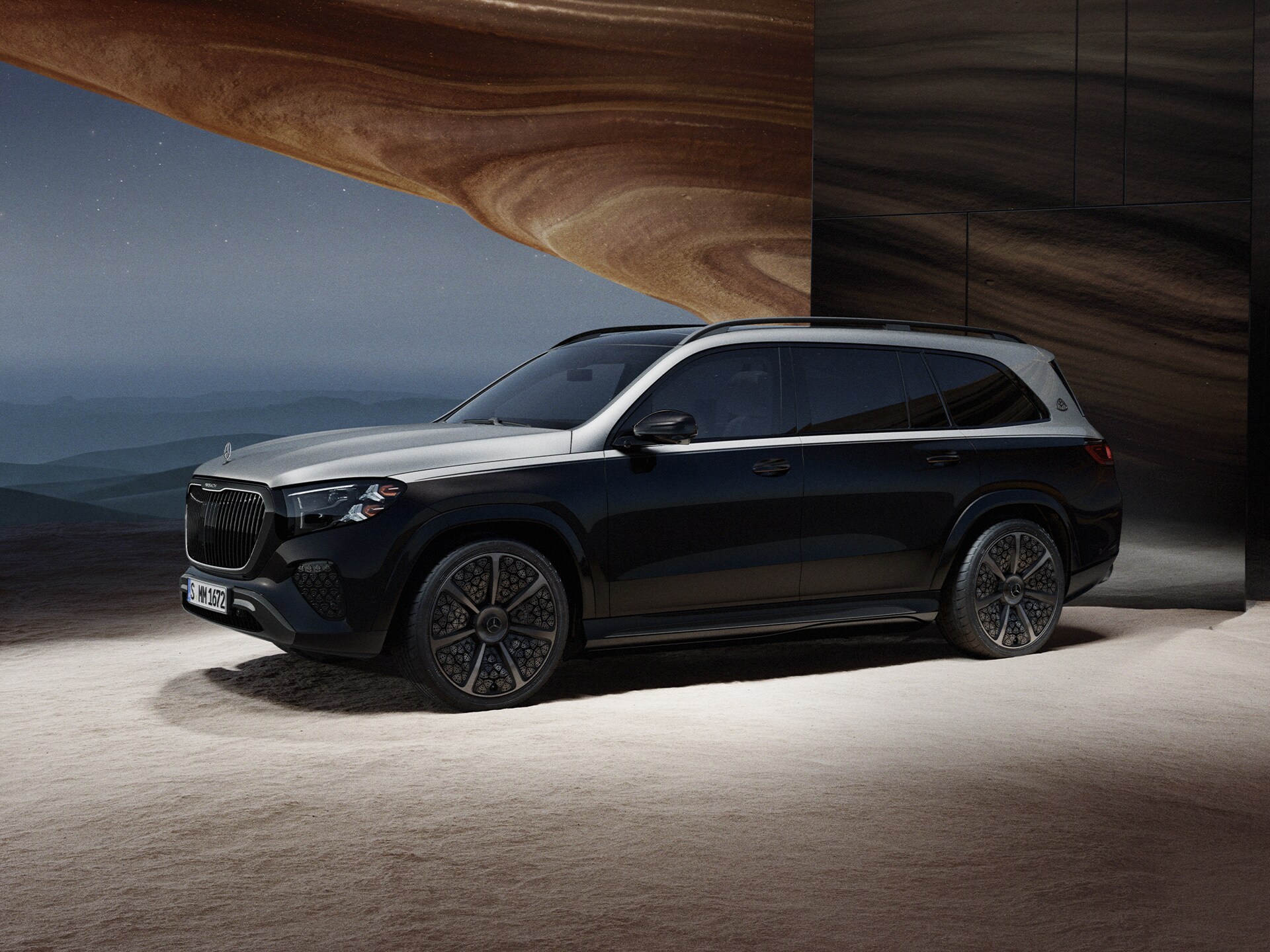 Vista frontale del Mercedes-Maybach GLS Night Series.