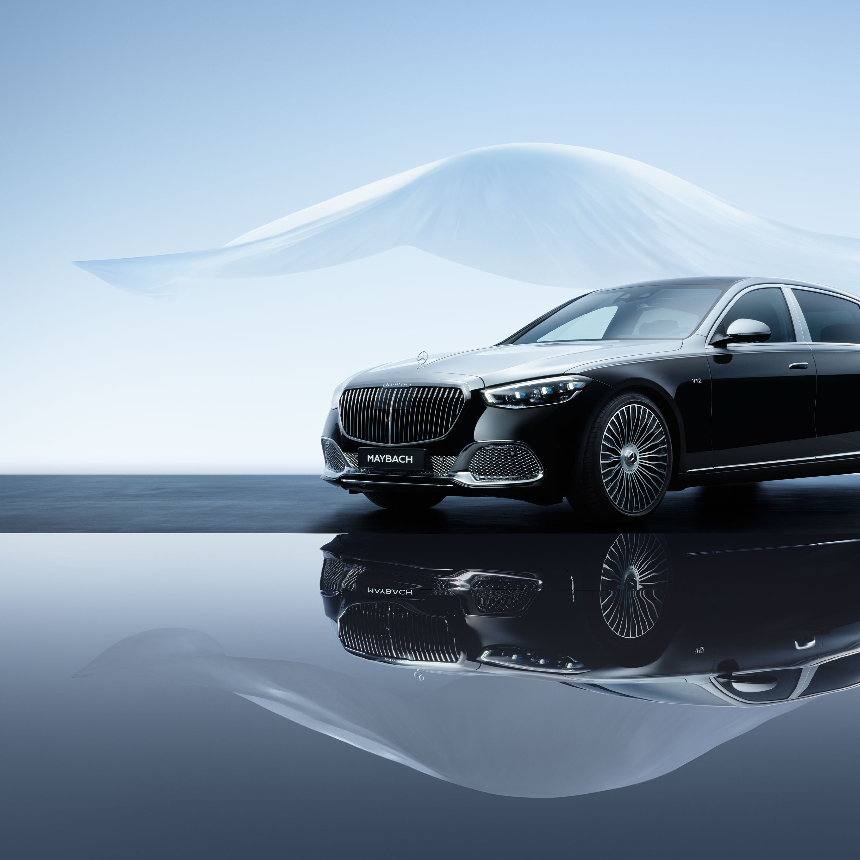 Vista laterale della Mercedes-Maybach Classe S.