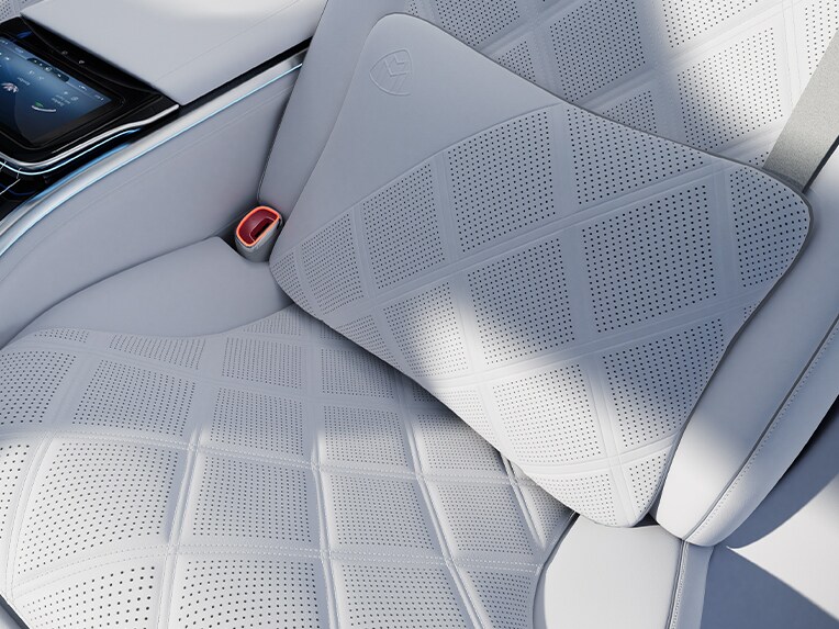 Un sedile della Mercedes-Maybach EQS SUV in pelle ecosostenibile.