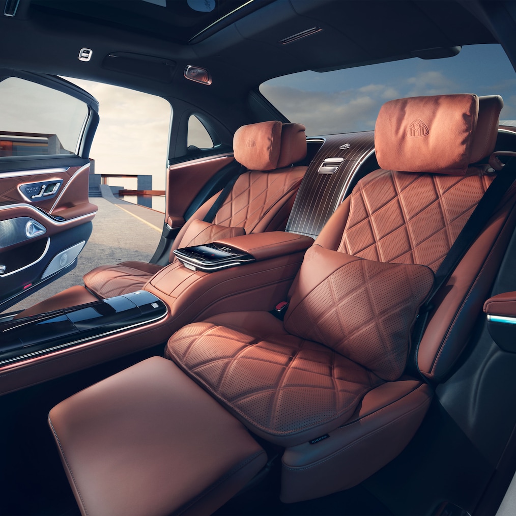Le compartiment arrière avec sièges Executive de la Classe S de Mercedes-Maybach.
