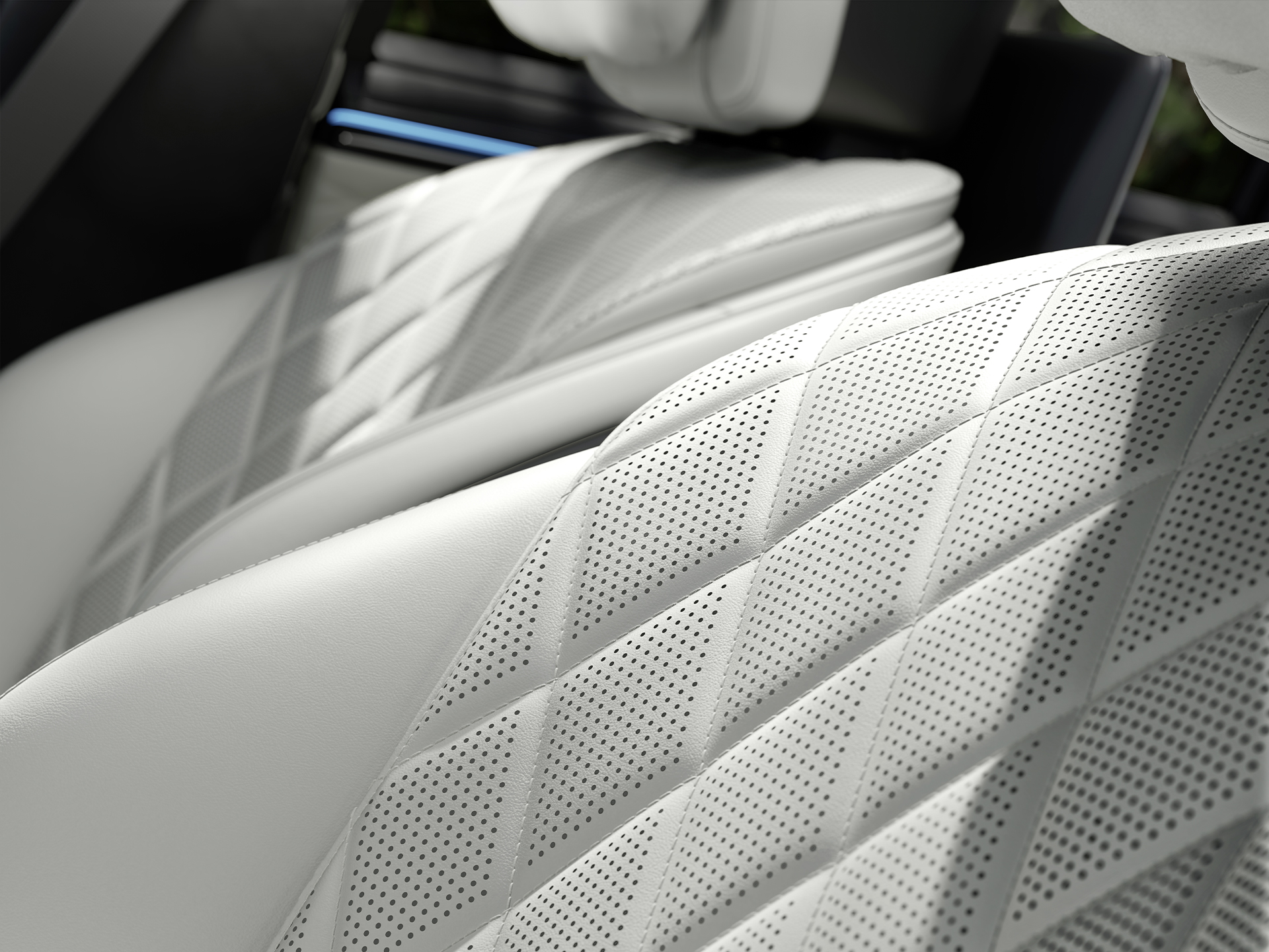 MANUFAKTUR | Classe S Berline | Mercedes-Benz Vue latérale de la nouvelle Mercedes-Benz Classe S Berline avec éléments MANUFAKTUR.