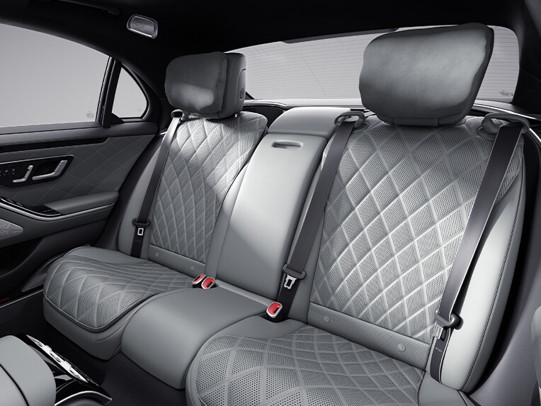 L'intérieur de la Mercedes-Benz Classe S Berline avec le Pack Exclusif.