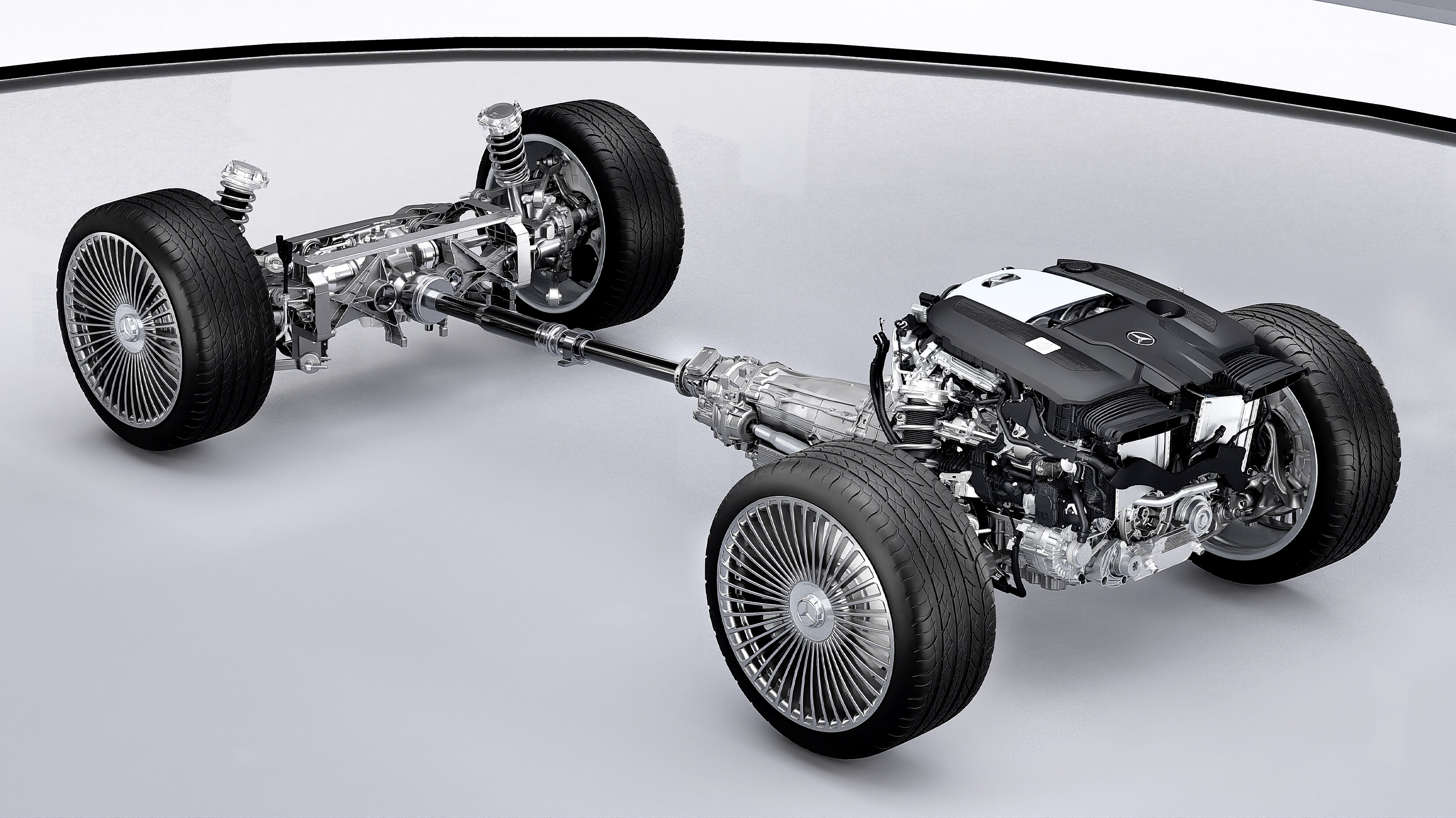 Hệ thống truyền động của Mercedes-Maybach SL 680 ở khu vực kỹ thuật.