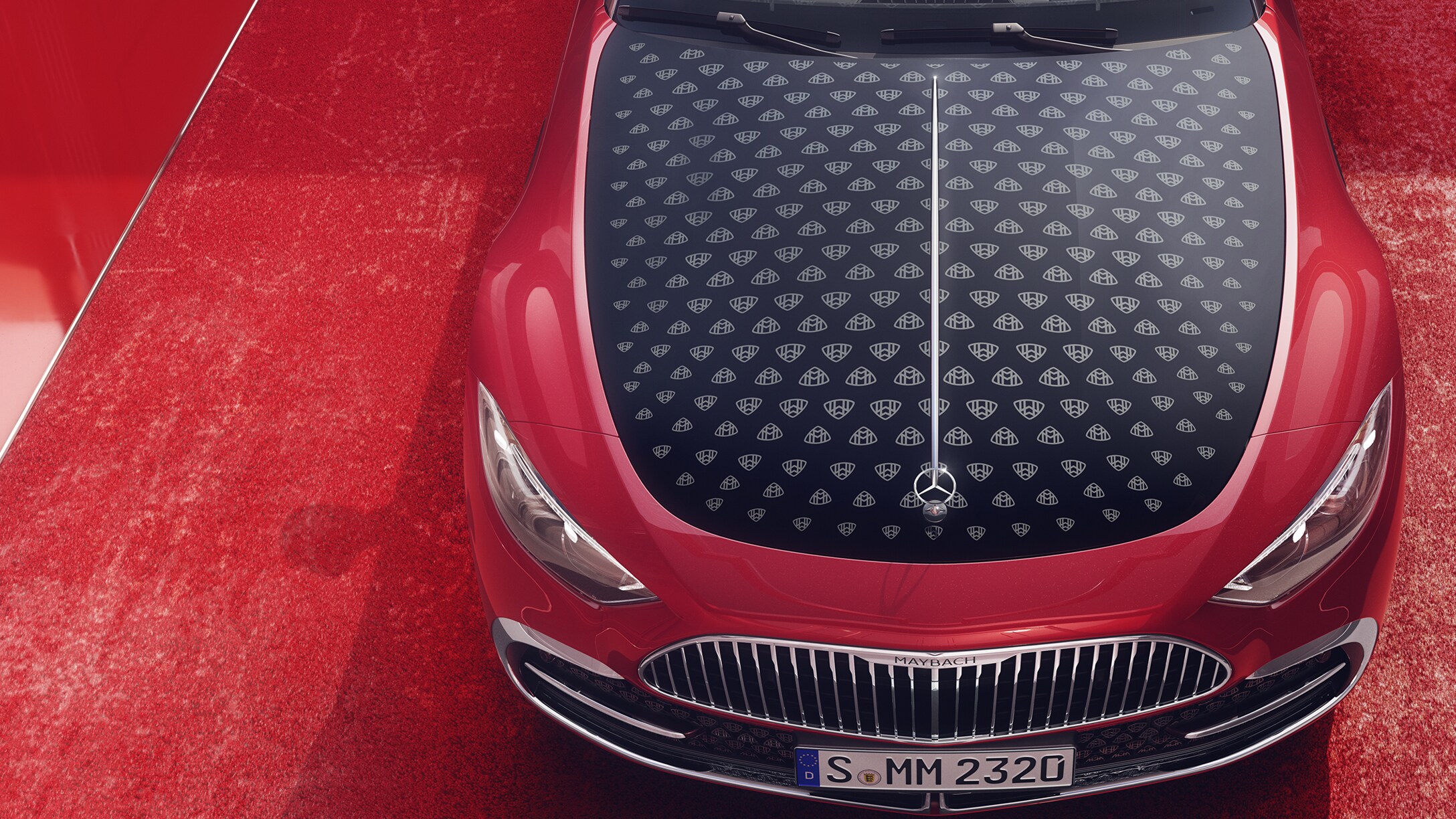 Hoa văn Mercedes-Maybach trên nắp ca-pô của xe Mercedes-Maybach SL 680.