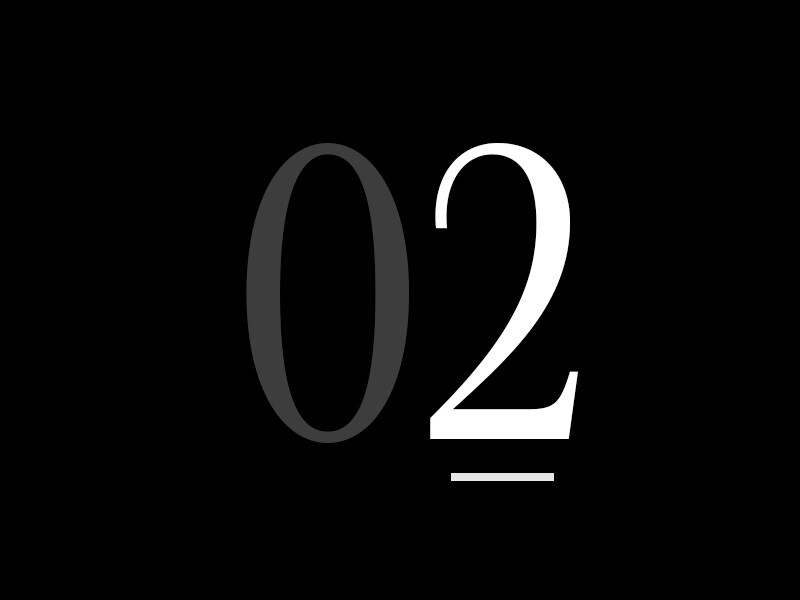 Un grande "02".