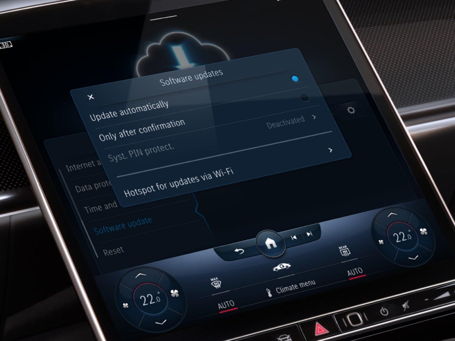 Le système multimédia MBUX met à jour la carte de navigation par l'intermédiaire du service connecté Mise à jour des cartes en ligne.