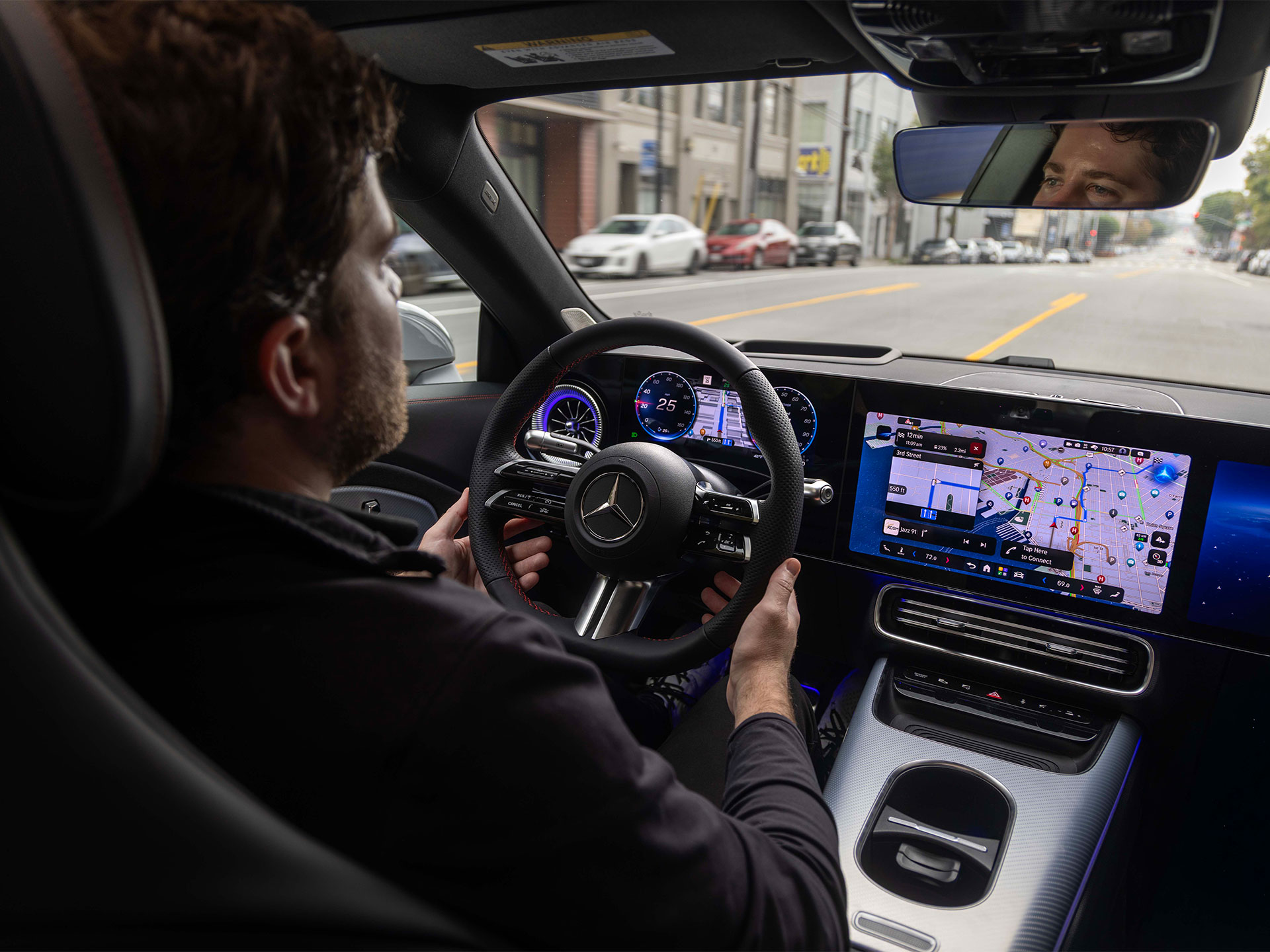 MB.DRIVE | Conduite automatisée et systèmes d'assistance à la conduite | Mercedes-Benz Le poste de conduite d'un véhicule Mercedes-Benz.