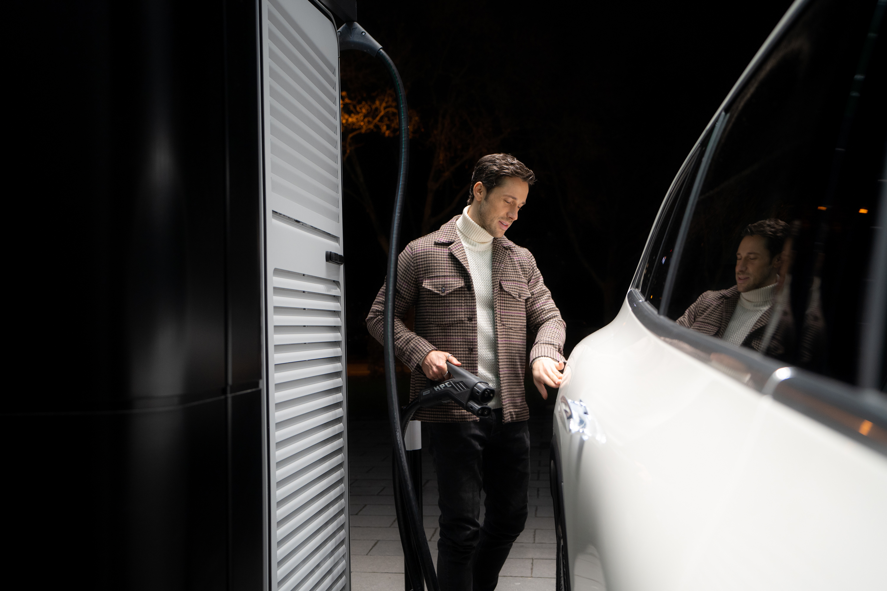 Die Ladelösungen für Ihren Mercedes-Benz.