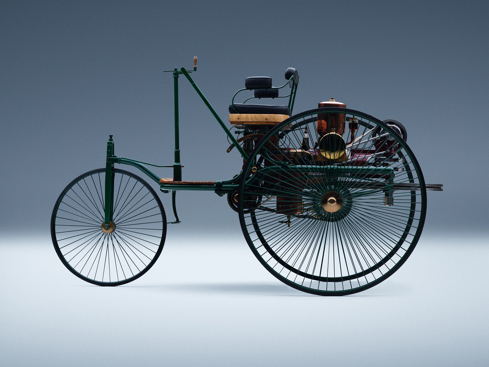 Innovazione | Mercedes-Benz Vista laterale della prima automobile di Mercedes-Benz.