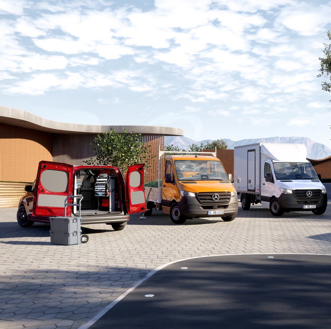 Auf einer Freifläche vor einem modernen Gebäude stehen mehrere Mercedes-Benz Transporter mit individuellen Aufbau- und Umbaulösungen nebeneinander, darunter Fahrzeuge für Logistik, Bauwesen, Handwerk und gewerblichen Einsatz.