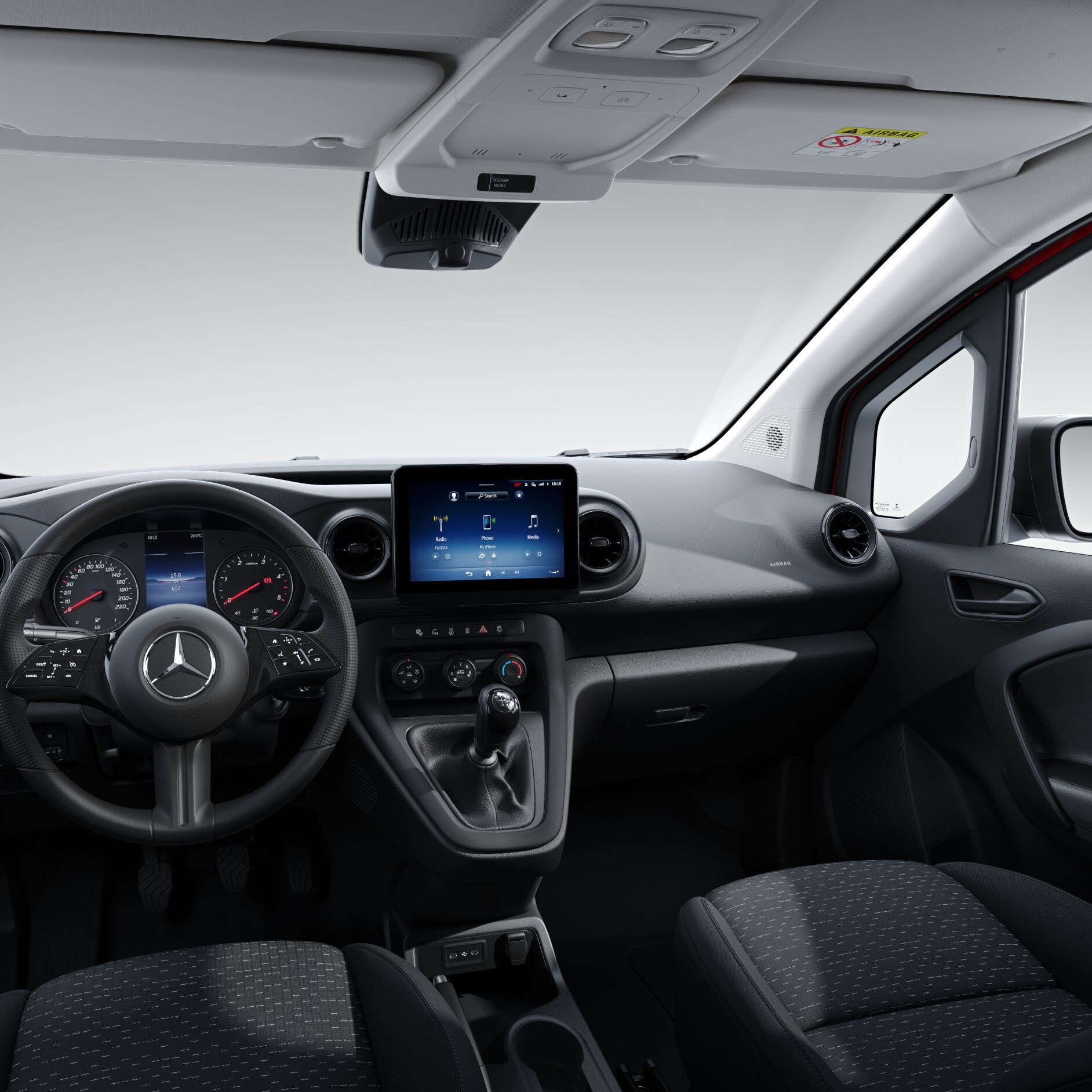 Cockpit des Mercedes-Benz Citan mit MBUX Display.