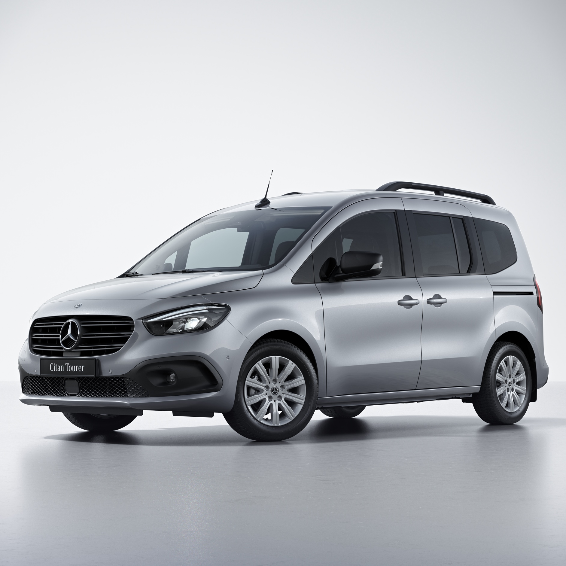 Offre digitale | Citan Tourer | Mercedes-Benz Connectivité intelligente grâce aux offres digitales du Mercedes-Benz Citan Tourer.