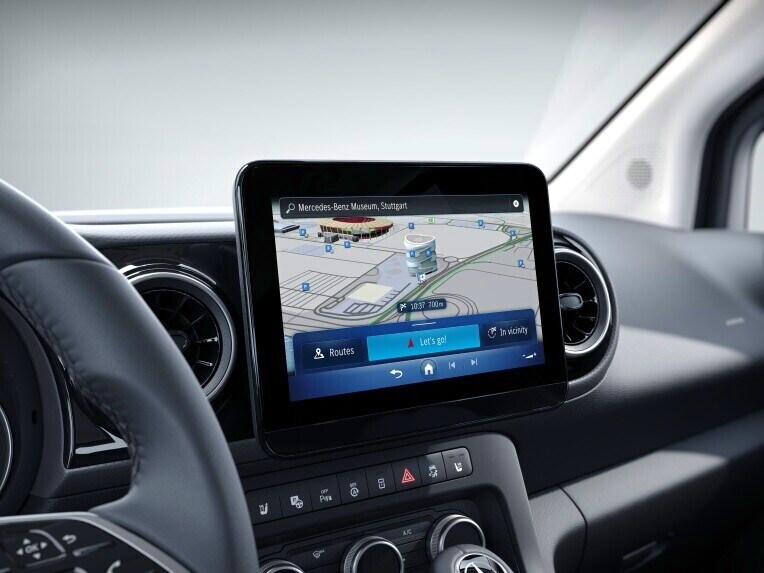 Navigation dans le système multimédia MBUX du Mercedes-Benz eCitan fourgon.
