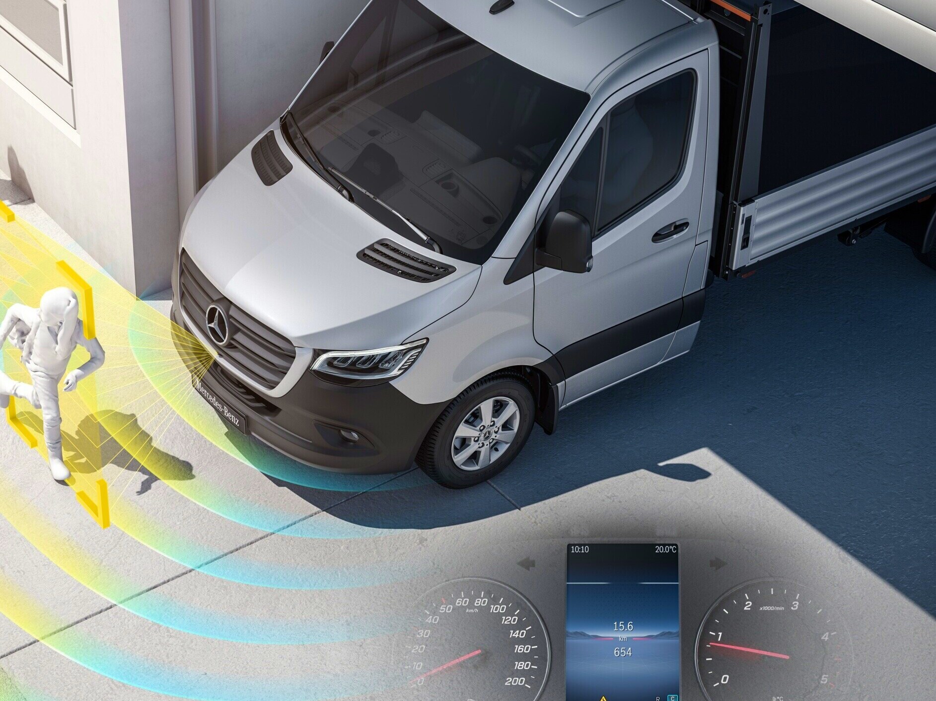 eSprinter avertit d’un piéton devant le véhicule au démarrage.