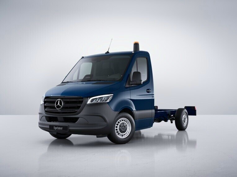 Le Mercedes-Benz Sprinter Châssis avec la ligne d'équipement BASE.