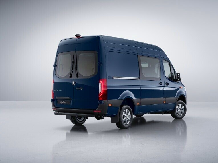 Il Mercedes-Benz Sprinter Furgone con trazione integrale 4x4 con Torque-on-Demand.