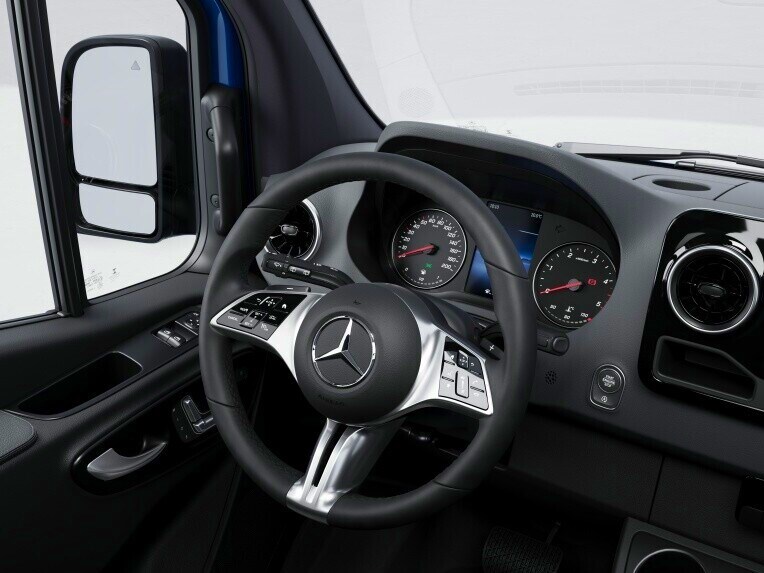 Il volante multifunzione con touch control per il Tempomat del Mercedes-Benz Sprinter Furgone.
