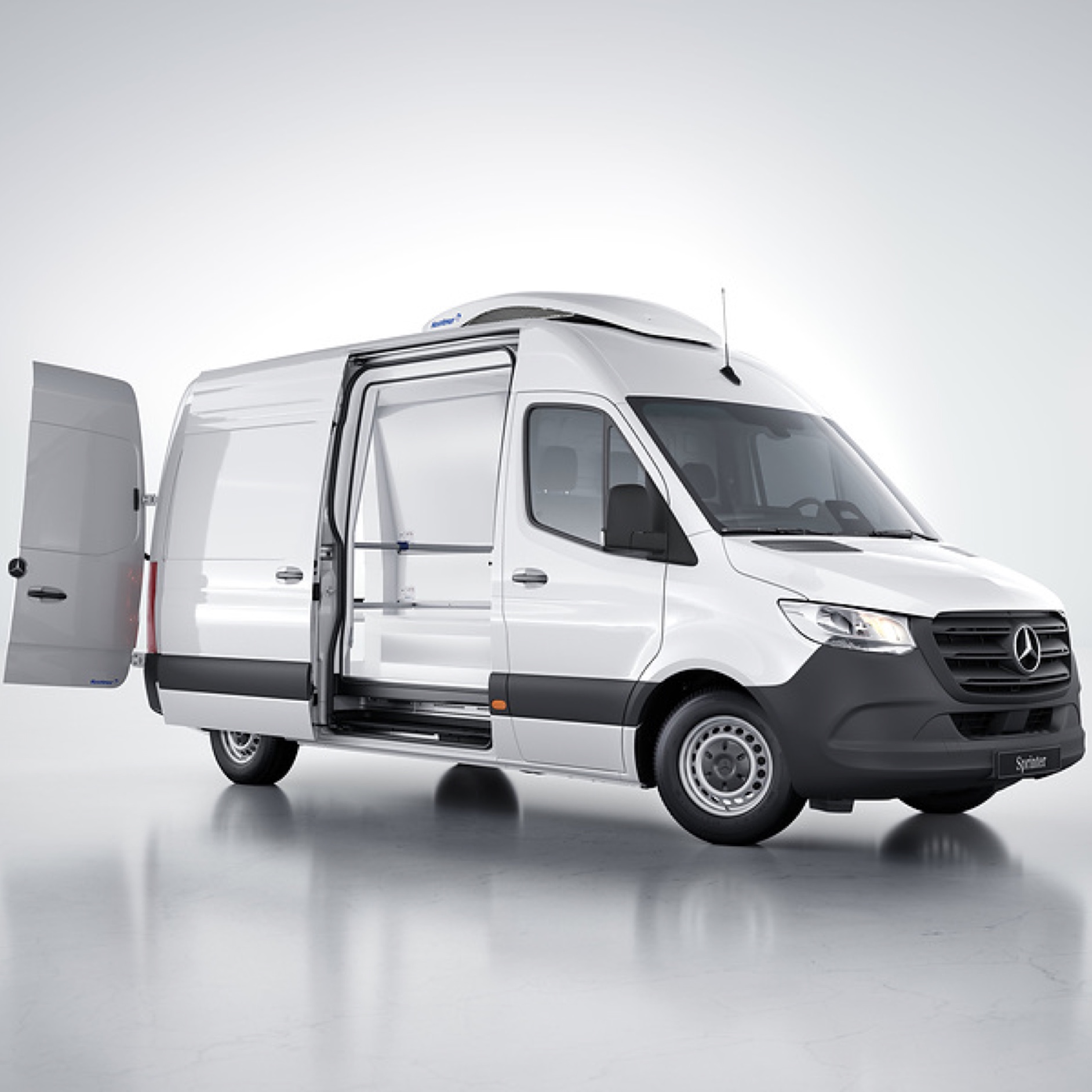VanSolution | Sprinter fourgon | Mercedes-Benz Une Mercedes-Benz Sprinter fourgon avec une solution professionnelle de VanSolution.
