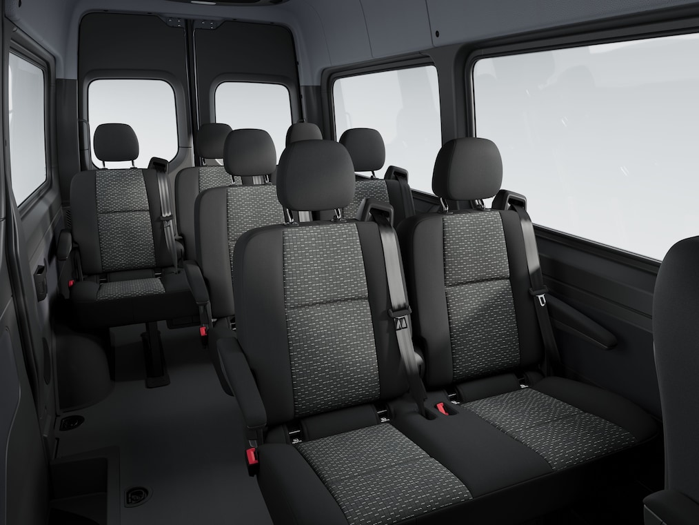 Il vano passeggeri del Mercedes-Benz Sprinter Tourer.
