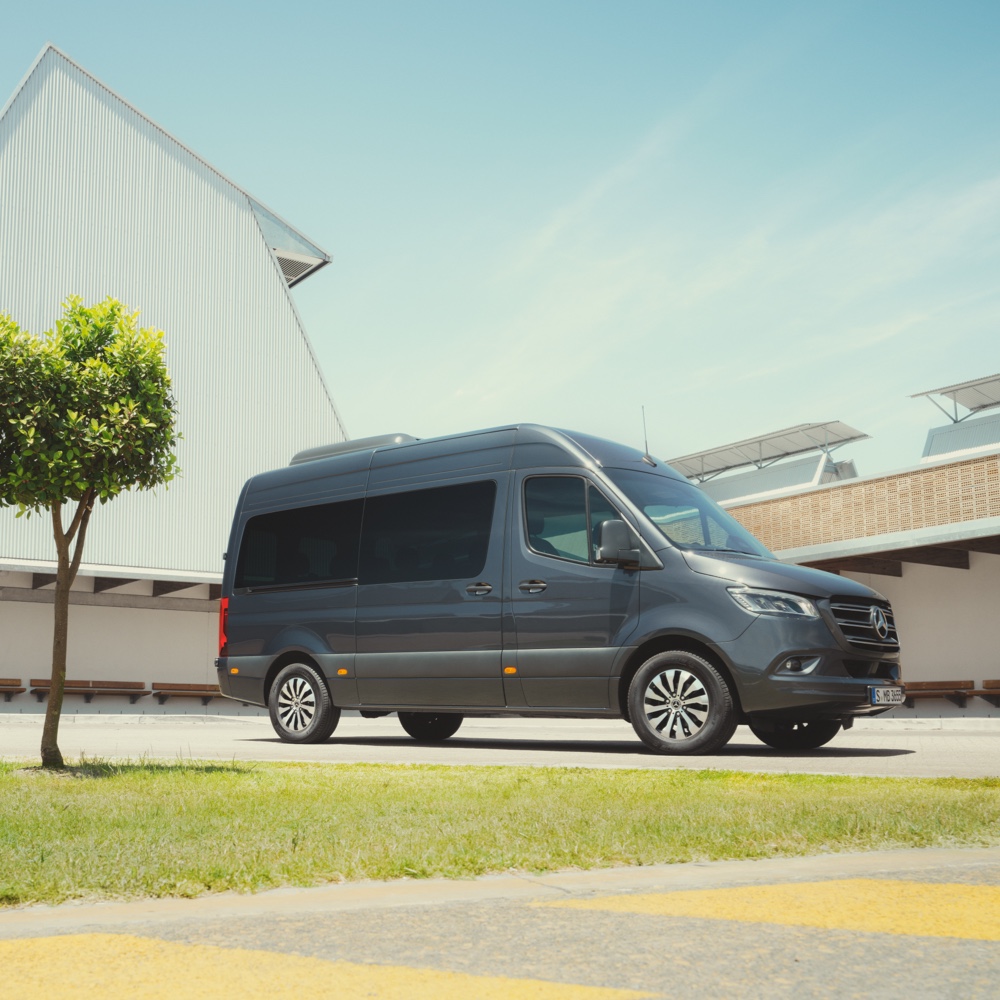 En optant pour le Sprinter Tourer de Mercedes-Benz, vous faites le choix de la qualité. Sprinter Tourer | Utilitaires légers Mercedes-Benz