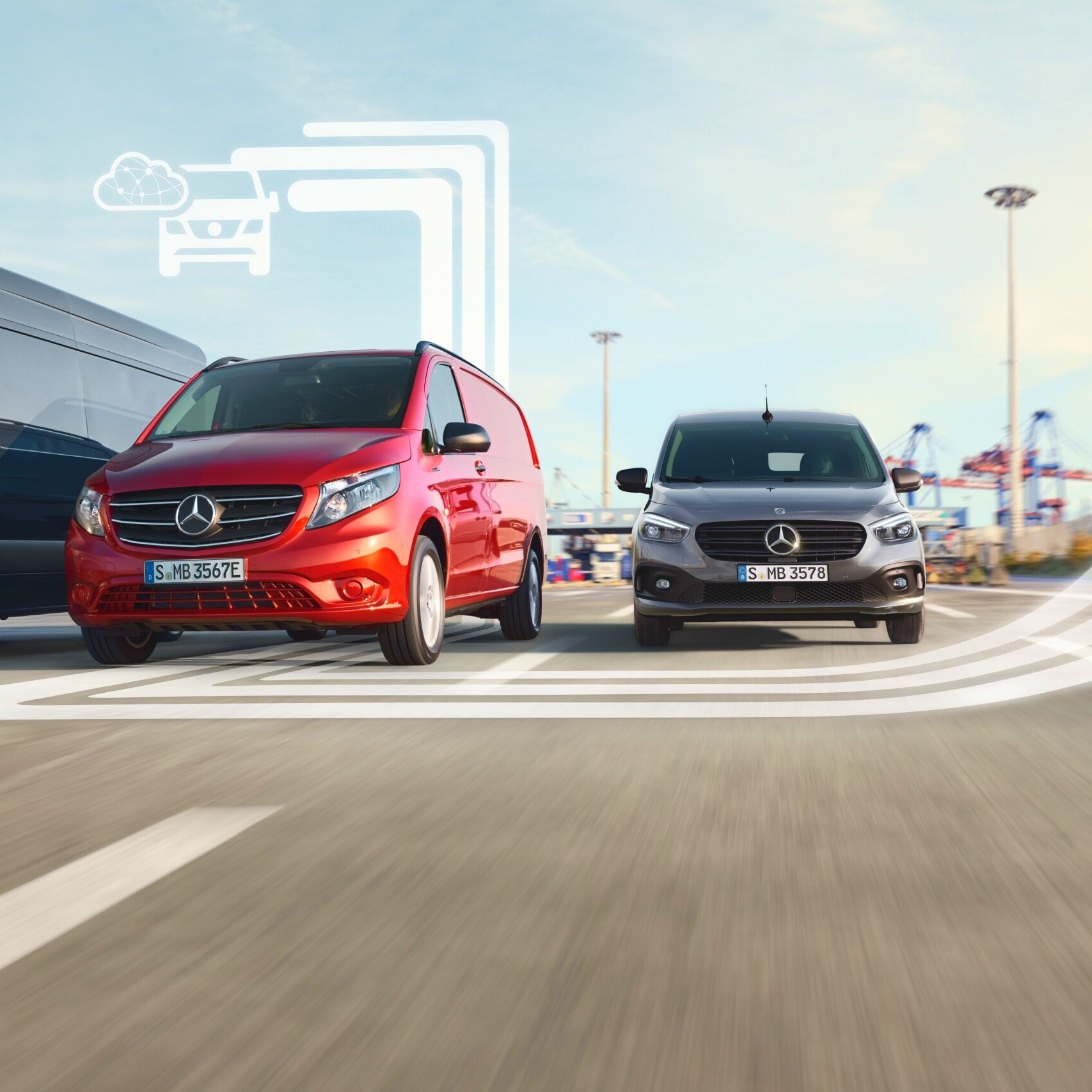 Découvrez l’univers des produits numériques pour votre monospace Mercedes-Benz.